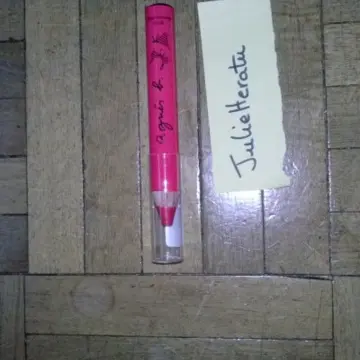 Crayon à lèvres, Agnès b.