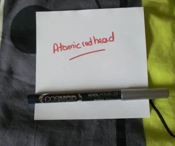 Crayon Khol bleu, Cosmod