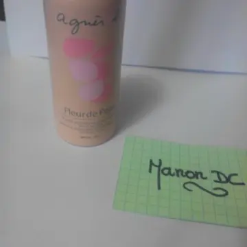 Mousse de teint Agnès B., Agnès b.