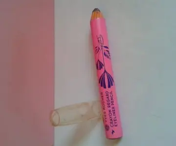 Crayon violet, Yves Rocher