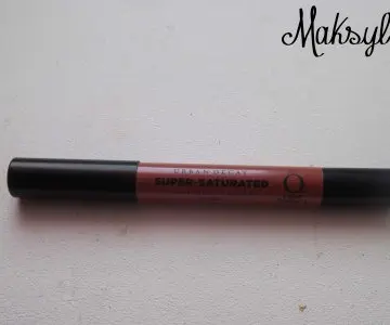 Super satured high gloss lip color, Urban Decay
