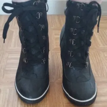 chaussures, Inconnue