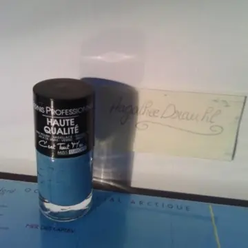 Vernis, Yes Love