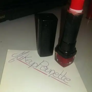 Rouge à lèvres rouge, Bourjois