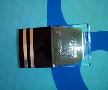 vernis a ongled, Agnès b.