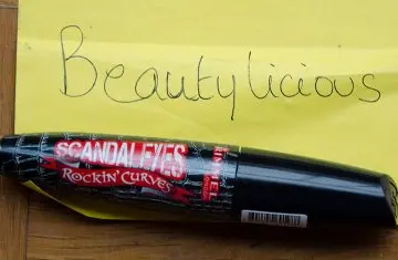 Mascara Scandaleyes Rockin' Curves, Rimmel