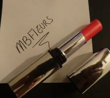 rouge a levres, Nocibé