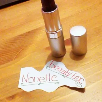 rouge à lèvre mauve, MK Spirit