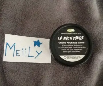La main verte, Lush