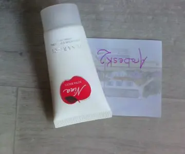 Lait pour le corps, Nina Ricci