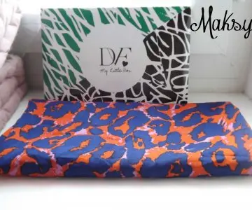 Foulard DVF, Diane von furstenberg