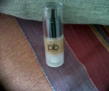 fdt PB cosmetics teinte 02, PB Cosmetics