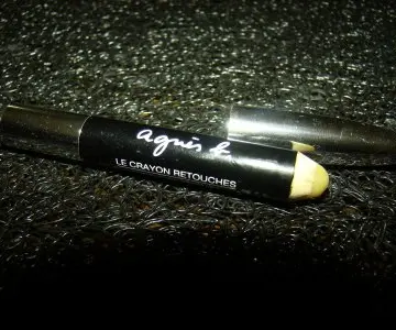 Crayon Retouches, Agnès b.
