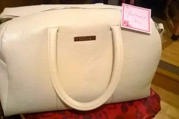 Sac à main Bershka, Bershka