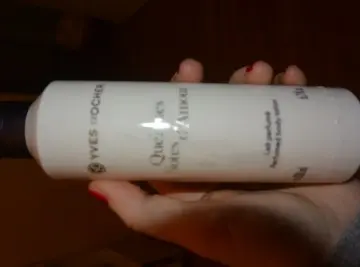Lait parfumé, Yves Rocher