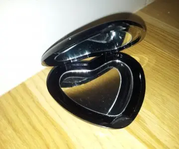miroir simlple et grossissant de poche, Agnès b.