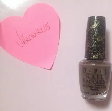 Vernis OPI marron clair, OPI