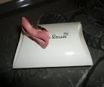 Bague noeud de créateur, Poupée Rousse