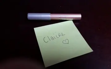 Crayon à lèvres brillance métal, Maybelline