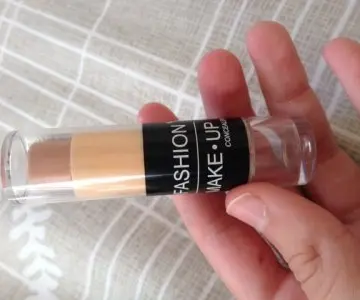 anti cerne, Fashion Make Up