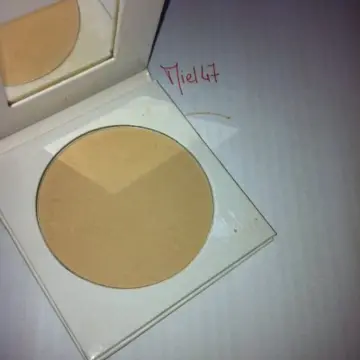 Poudre compacte, Ainhoa
