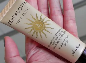Joli teint, Guerlain