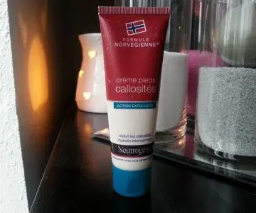 Crème pieds callosités, Neutrogena