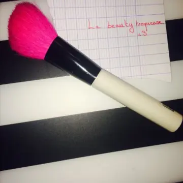 Pinceau blush, Douglas