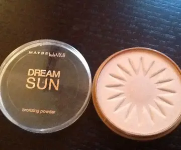 Poudre de soleil, Maybelline