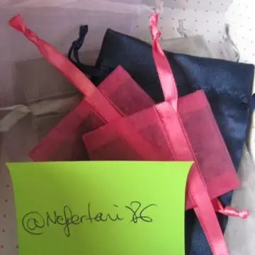 Lot de pochettes organza et satin, Inconnue