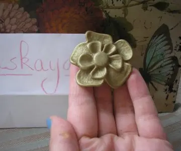 bague fleur verte, Artisanale