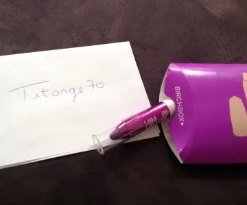 Lip tube, Laqa & Co