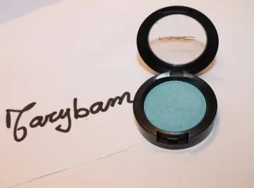 Ombre a paupière, MAC Cosmetics