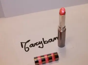 rouge a lèvres, Agnès b.