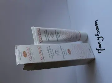 Fond de teint, Avène
