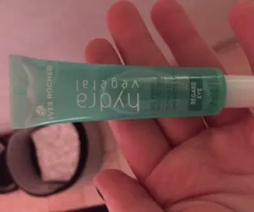 Gel frais anti poche, Yves Rocher