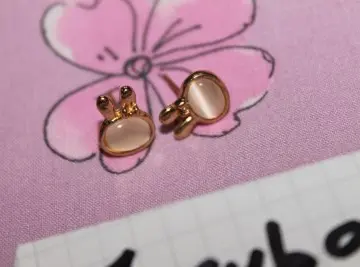 Boucles d'oreilles, Suka