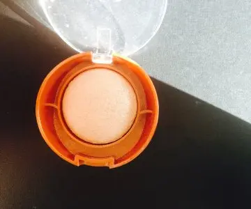 Fard à paupières, Anika Cosmetic