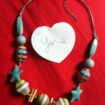 collier, Inconnue