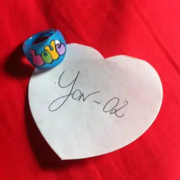 bague LOVE, Inconnue