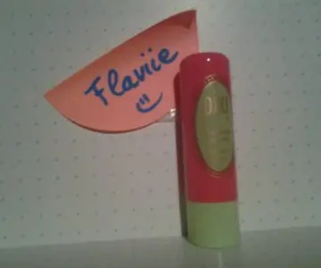 Beaume a lèvres, Pixi