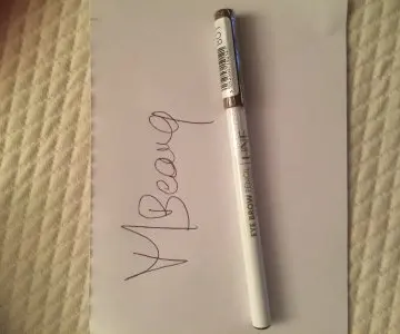 crayon à sourcil B1, UNE Beauty