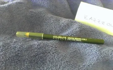 crayon regard 3 en 1 vert kaki, Yves Rocher