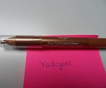 Crayon FAP à paillettes doré, Yves Rocher