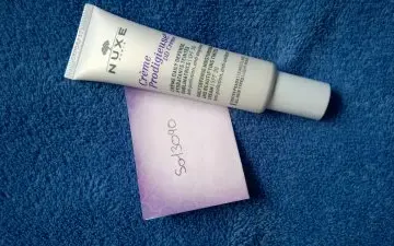 Crème teintée, Nuxe