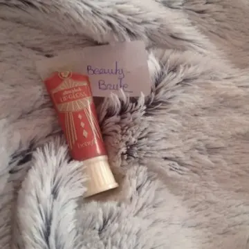 Gloss, Benefit
