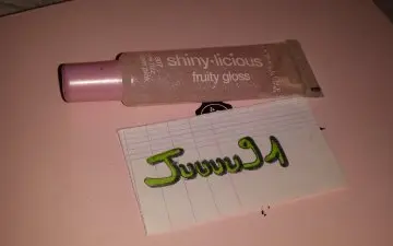 Shiny licious, Gemey Maybelline