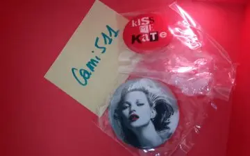 Badges Kate Moss, Vogue