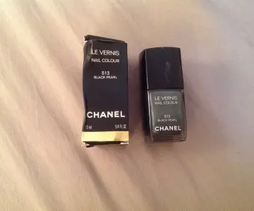 Vernis Chanel black pearl, Chanel
