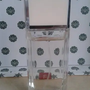 Dahlia noir, Givenchy